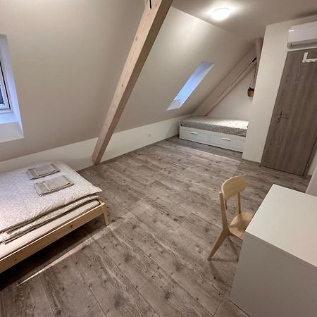 Apartmany Monastery Suites Zirec Dvůr Králové nad Labem Екстериор снимка