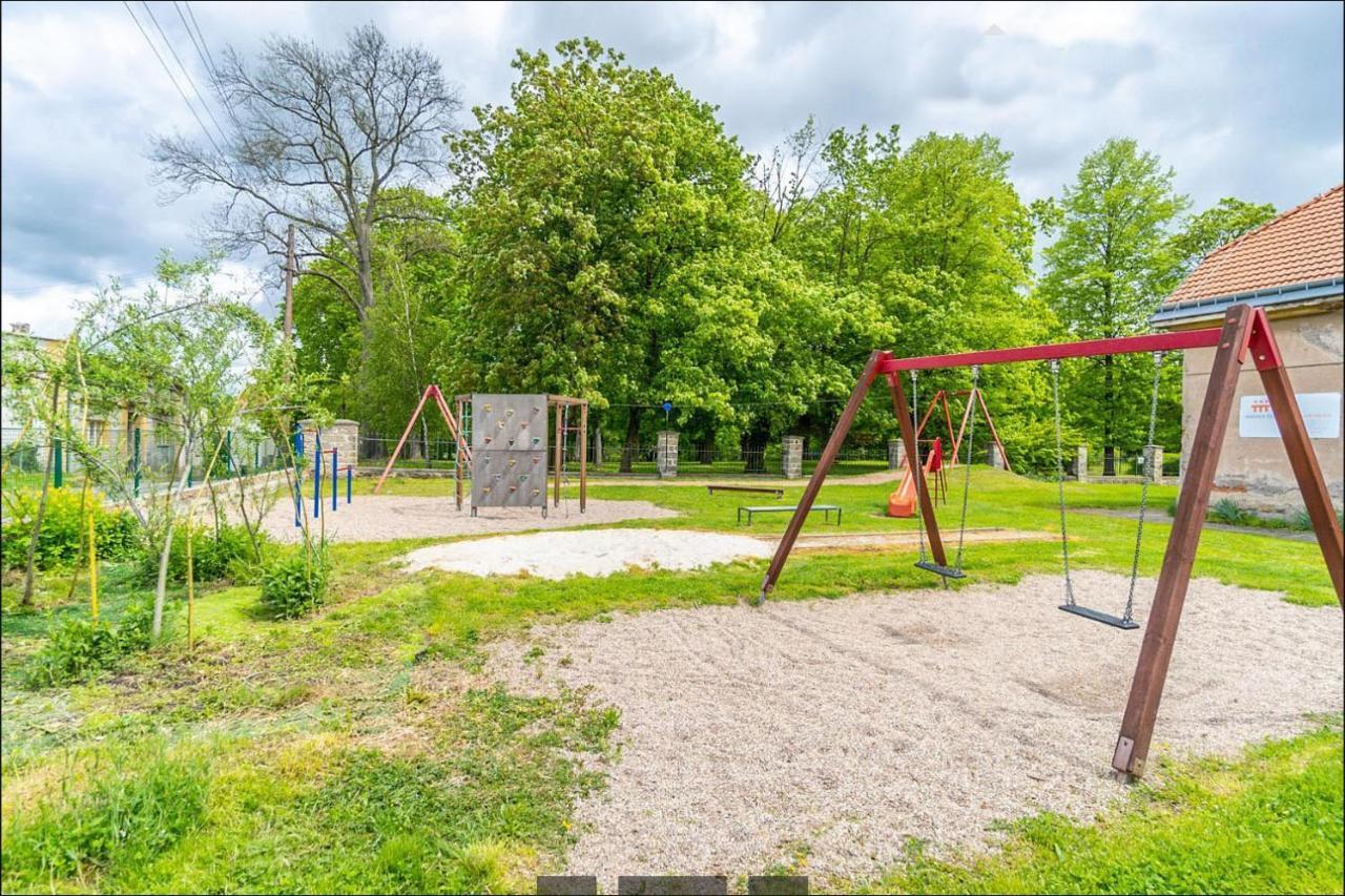 Apartmany Monastery Suites Zirec Dvůr Králové nad Labem Екстериор снимка