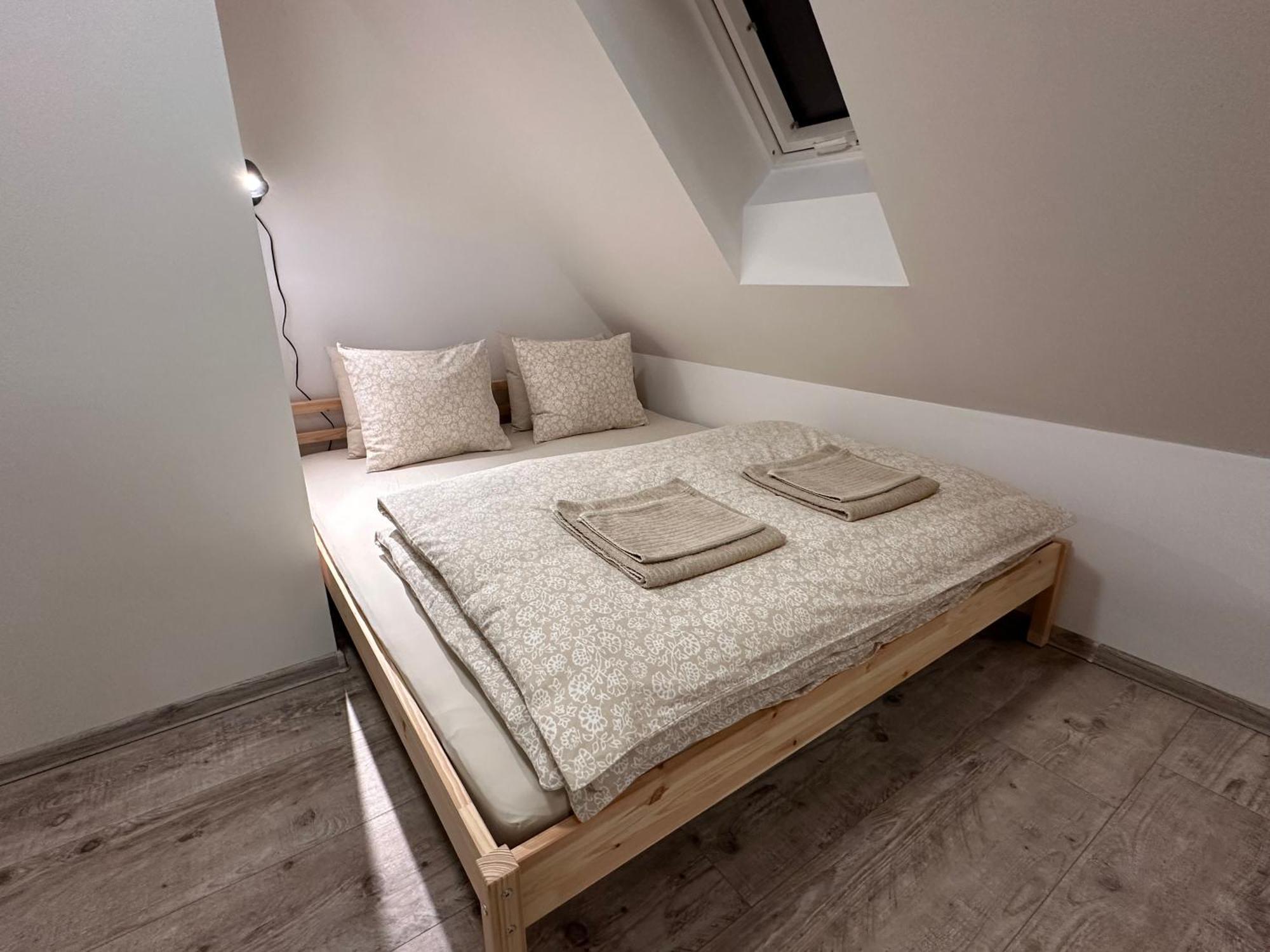 Apartmany Monastery Suites Zirec Dvůr Králové nad Labem Екстериор снимка
